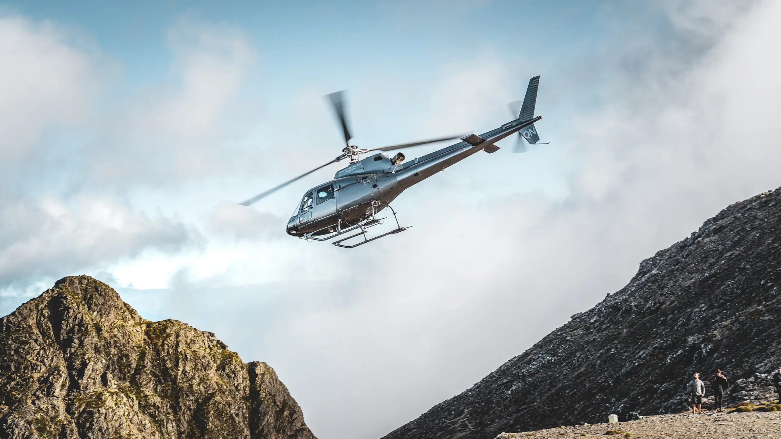 Drift Off Grid - Helicopters Nelson