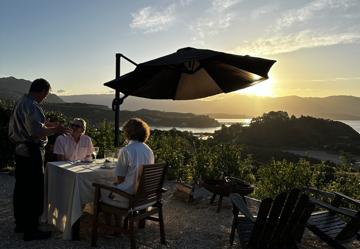 Drift Off Grid - Private dining experience at your luxury tent