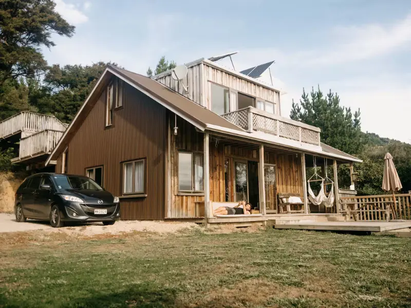 Drift Off Grid - The Drift House